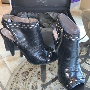Vince Camuto Heels